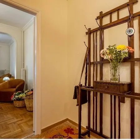 Your Homey Island In Koukaki Apartment Athens